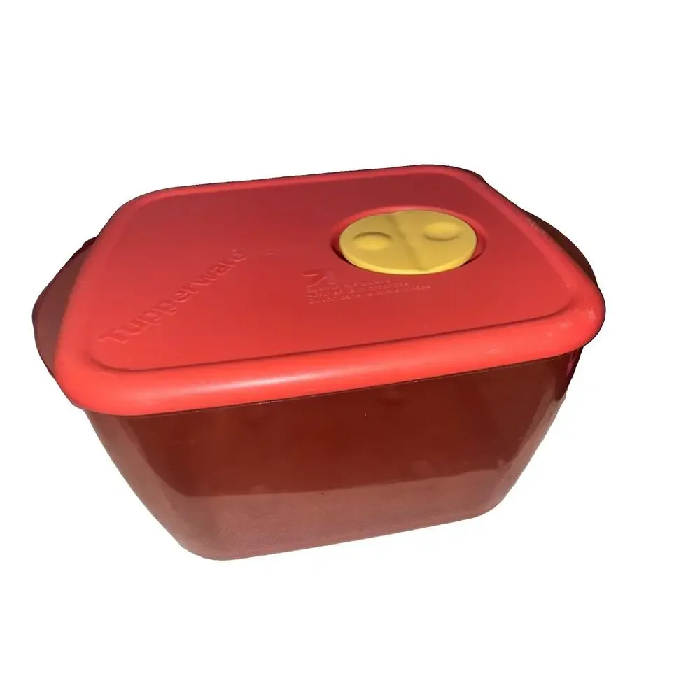 TUPPERWARE VINTAGE *ROCK n SERVE* Microwave Cookware 6 1/4 Cup Red Translucent